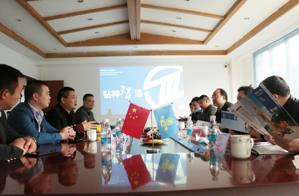熱烈歡迎四川交通廳、四川路橋、核工業(yè)西南設(shè)計(jì)院等各領(lǐng)導(dǎo)一行蒞臨我司參觀考察